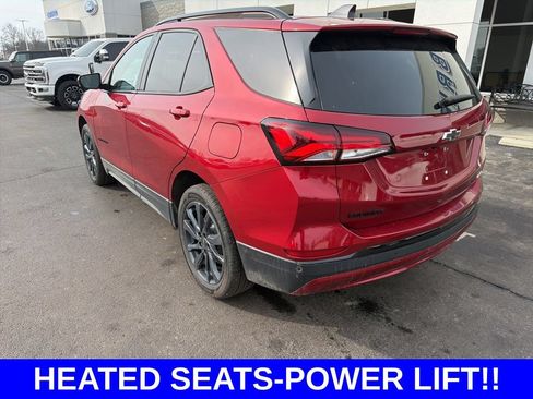 Used 2024 Chevrolet Equinox RS AWD/4WD image 2