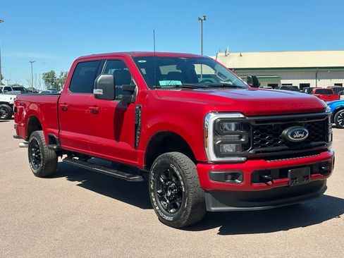 Used 2024 Ford F250 XLT w/ XLT Premium Package AWD/4WD image 7