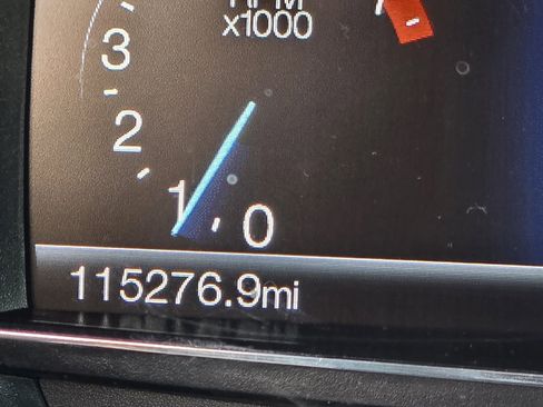 Used 2017 Ford Explorer XLT w/ Equipment Group 202A image 21