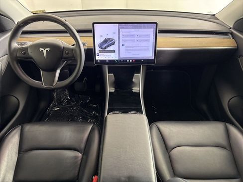 Used 2020 Tesla Model Y Long Range image 17