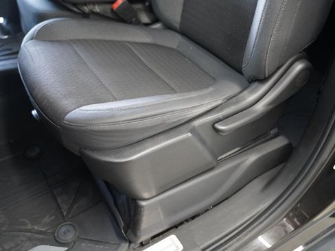 Used 2020 Chevrolet Silverado 1500 LT w/ LT Value Package image 25