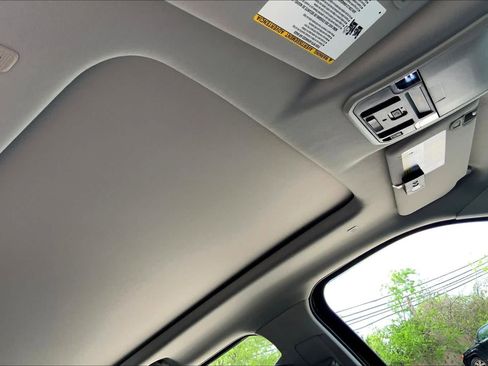 Used 2023 Toyota Tundra Limited w/ Power Package image 14