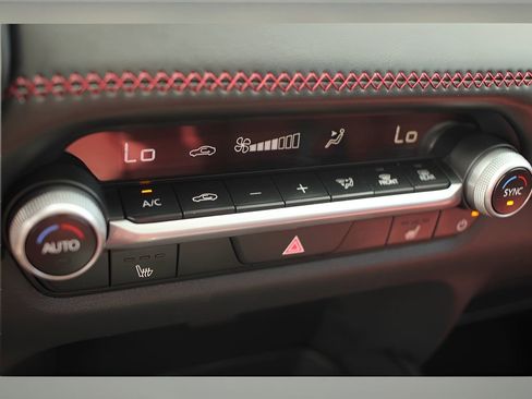 Used 2025 MAZDA CX-50 AWD 2.5 Hybrid w/ Weather Package image 16