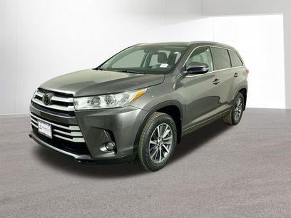Used 2017 Toyota Highlander XLE
