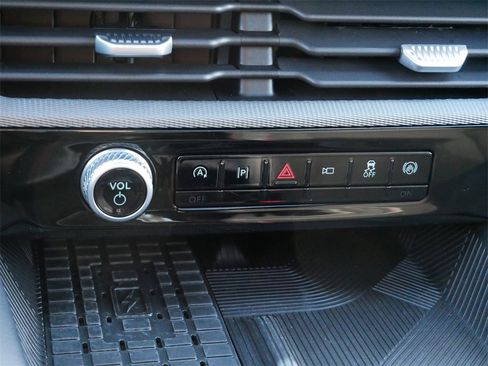 Certified 2025 Ford Explorer ST image 24