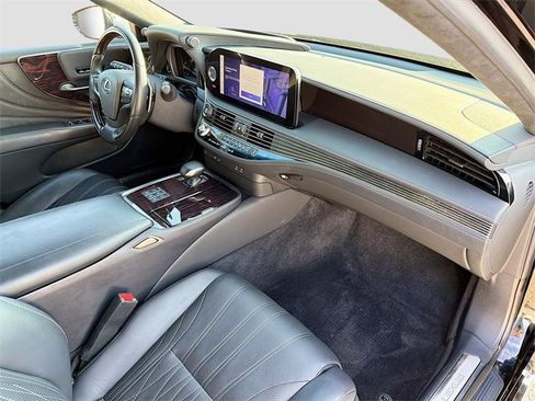 Used 2023 Lexus LS 500 AWD w/ Luxury Package image 14