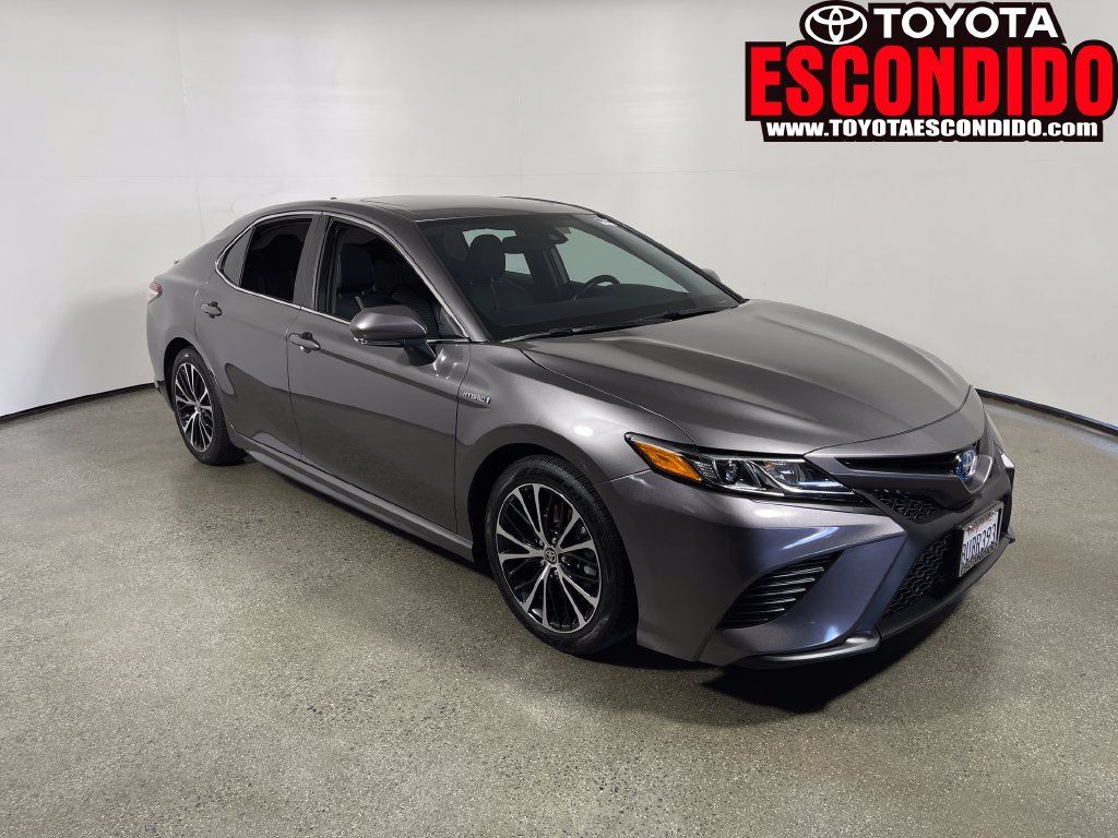 Certified 2020 Toyota Camry SE w/ Sunroof Package FWD 360° Tour