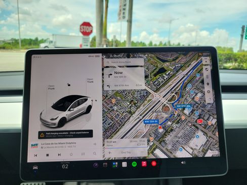 Used 2023 Tesla Model 3 Performance AWD/4WD image 10