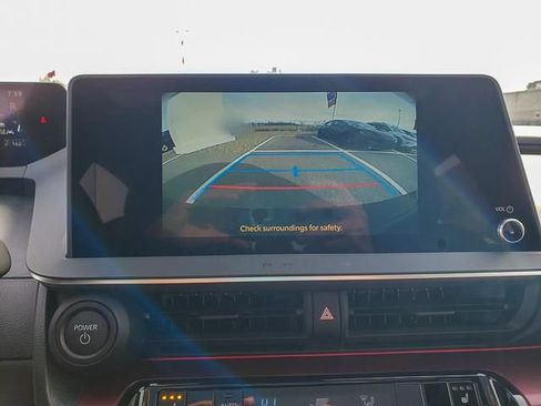 Used 2026 Toyota Prius Plug-In Hybrid FWD image 16