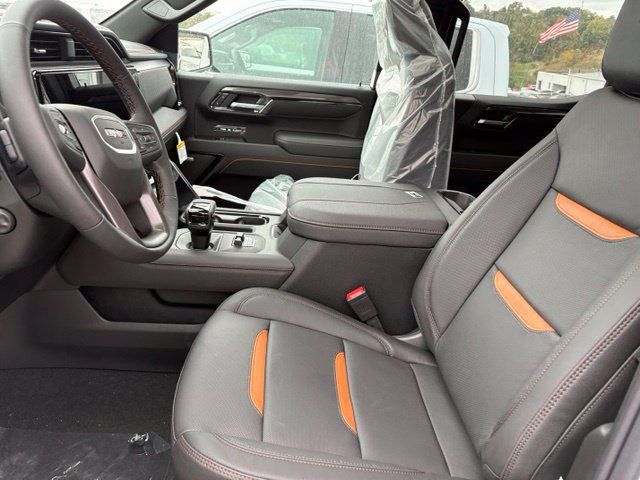New 2026 GMC Sierra 1500 AT4 w/ AT4 Premium Package AWD/4WD image 4