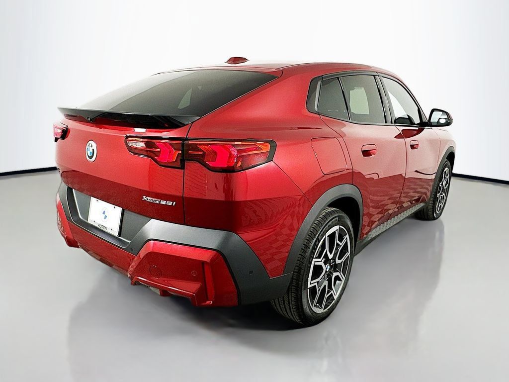 Used 2026 BMW X2 xDrive28i w/ Convenience Package AWD/4WD image 5