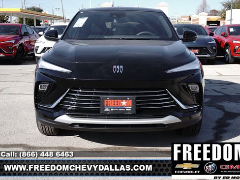 New 2026 Buick Envista Preferred image 2