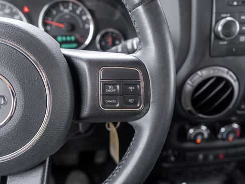 Used 2018 Jeep Wrangler Unlimited Sport S AWD/4WD image 20