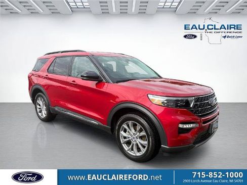 Certified 2023 Ford Explorer XLT w/ Equipment Group 202A AWD/4WD image 1