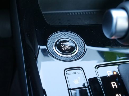 New 2025 Kia Niro EX image 26