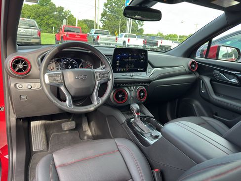 Used 2024 Chevrolet Blazer RS FWD image 9