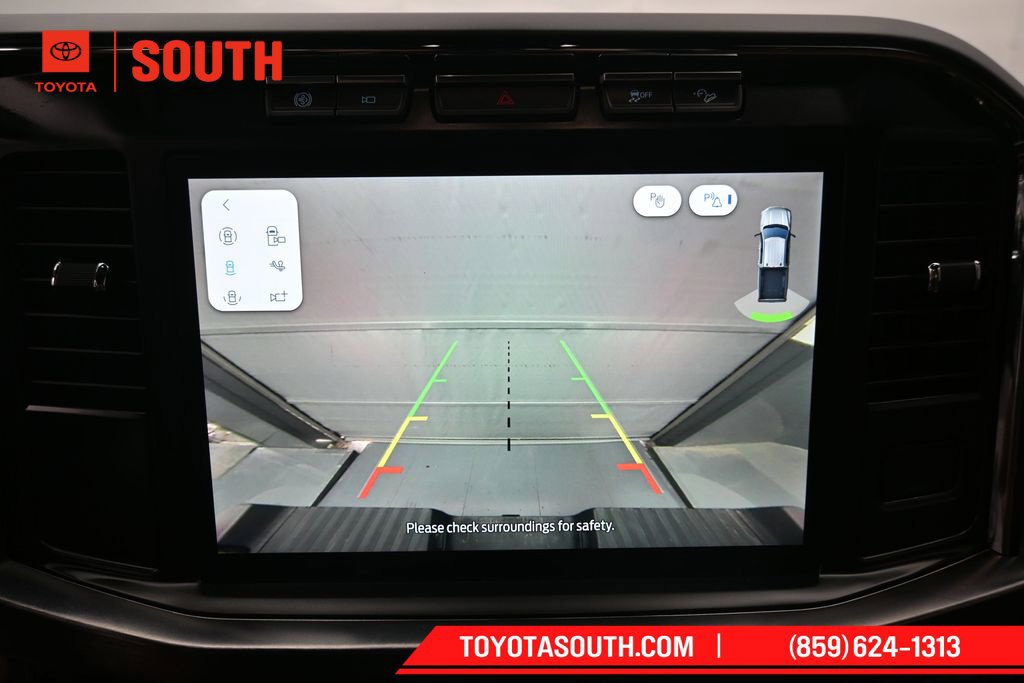 Used 2023 Ford F250 Lariat w/ Chrome Package AWD/4WD image 19