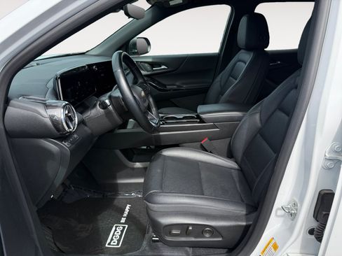 Used 2025 Chevrolet Equinox LT w/ Convenience Package II AWD/4WD image 10