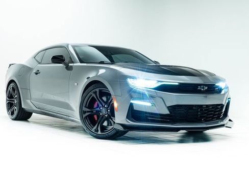Used 2020 Chevrolet Camaro SS image 5