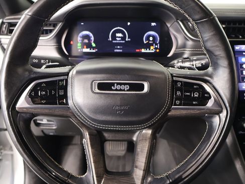 Used 2021 Jeep Grand Cherokee L Overland w/ Advanced Protech Group III image 3