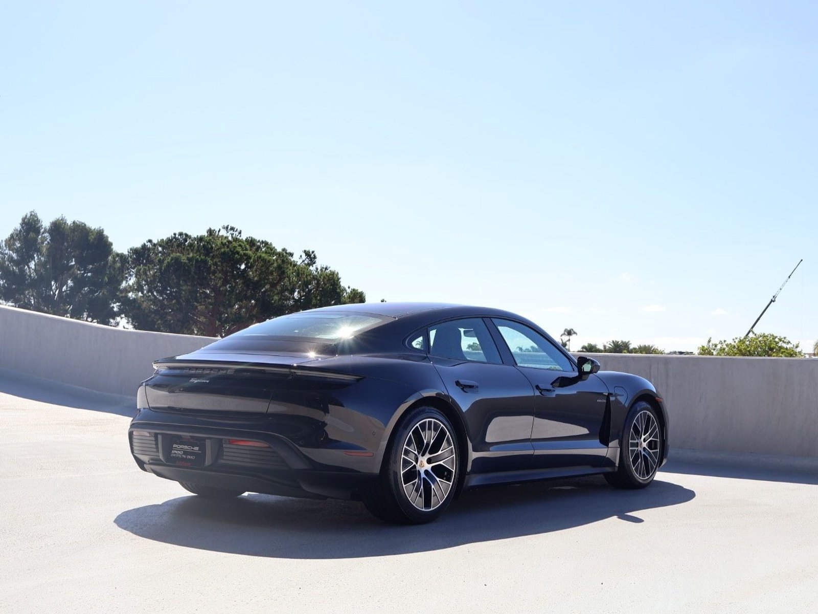 Certified 2025 Porsche Taycan w/ Premium Package RWD image 8