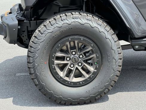 New 2025 Jeep Wrangler Unlimited Rubicon 392 image 12