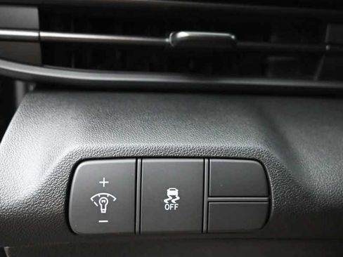 New 2026 Hyundai Elantra SEL Sport FWD image 23