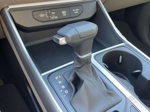 New 2026 Kia Carnival image 36