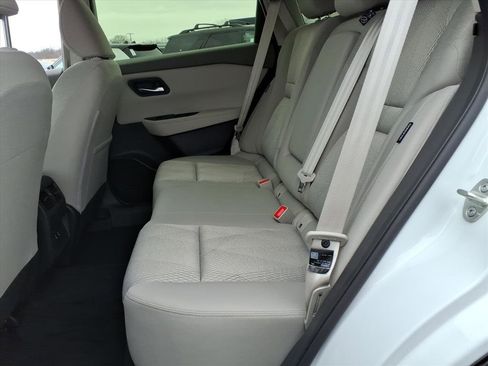 Certified 2025 Nissan Rogue SV image 19