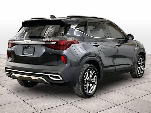 Used 2022 Kia Seltos EX AWD/4WD image 11