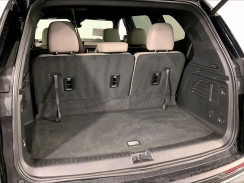 Used 2026 GMC Acadia Elevation w/ Elevation Premium Package FWD image 4
