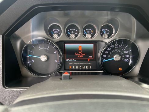 Used 2011 Ford F350 Lariat w/ FX4 4X4 Off-Road Pkg image 41