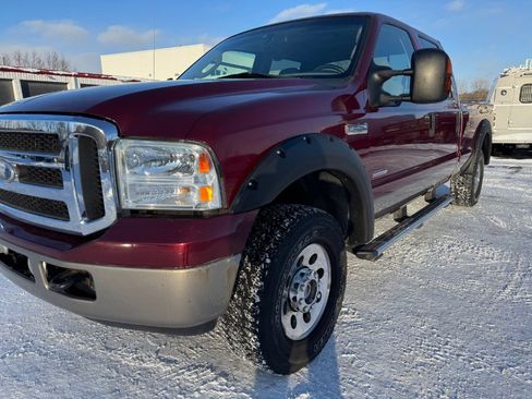 Used 2005 Ford F250 Lariat image 9