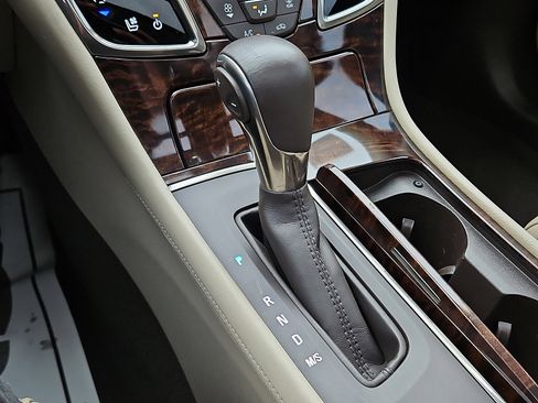 Used 2014 Buick LaCrosse Premium w/ Driver Confidence Package image 15