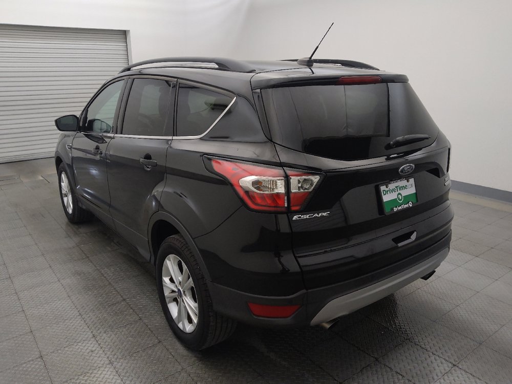 Used 2017 Ford Escape SE w/ Equipment Group 201A FWD image 5