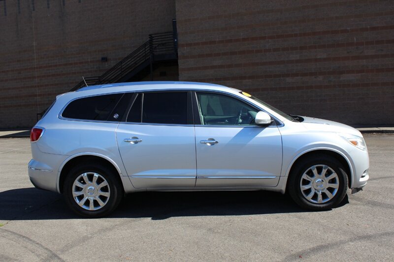 Used 2017 Buick Enclave Premium w/ Trailering Package AWD/4WD image 5
