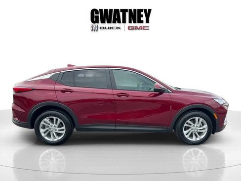 Used 2025 Buick Envista Preferred w/ Convenience I Package FWD image 4