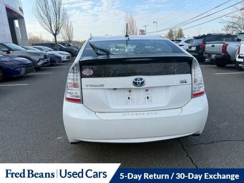 Used 2011 Toyota Prius Three w/ Navigation Pkg image 11