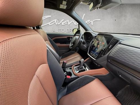 Used 2025 Subaru Forester Touring AWD/4WD image 30