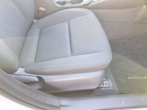 Used 2023 Toyota Corolla LE image 34