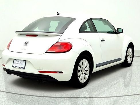 Used 2018 Volkswagen Beetle 2.0T S FWD image 5