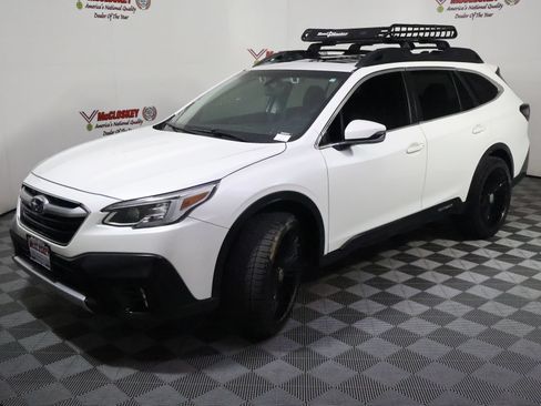 Used 2022 Subaru Outback Limited AWD/4WD image 17