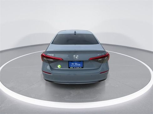 Used 2024 Honda Civic Touring image 10