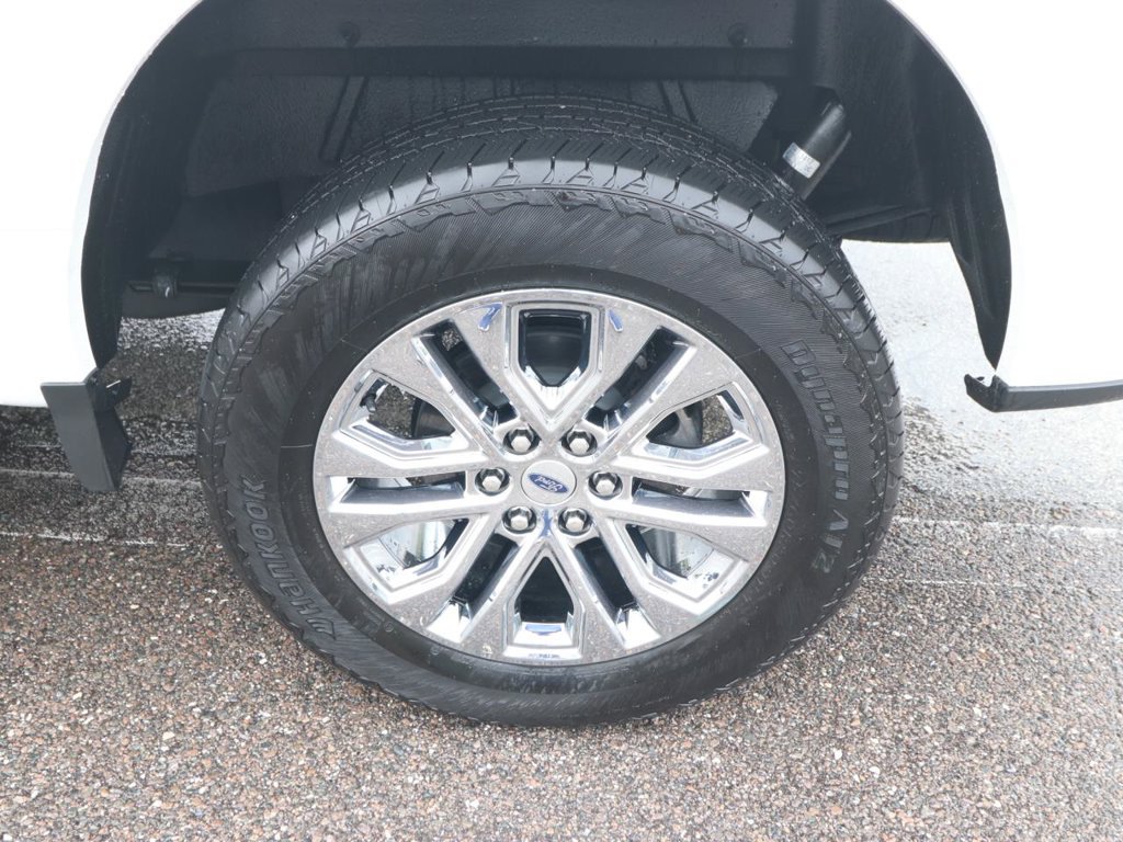 Used 2025 Ford F150 Lariat w/ Equipment Group 502A High AWD/4WD image 16
