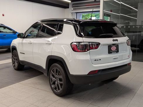Used 2026 Jeep Compass Limited AWD/4WD image 8
