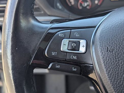 Used 2020 Volkswagen Passat 2.0T R-Line image 22