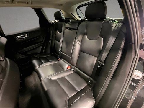 Certified 2023 Volvo XC60 B6 Ultimate w/ Protection Package Premier AWD/4WD image 22