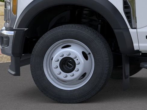 New 2026 Ford F450 XL w/ XL Chrome Package image 19