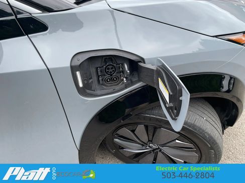 Used 2023 Nissan Ariya FWD image 52