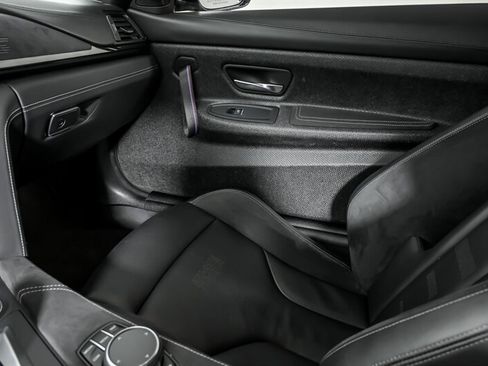 Used 2019 BMW M4 CS w/ Executive Package image 35